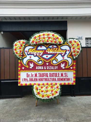 Papan Bunga Pernikahan walahir